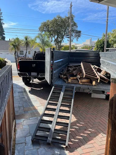 Hauling and Junk Removal in Pacifica, CA Hauling and Junk Removal in Pacifica, CA