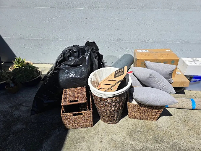 Hauling and Junk Removal in Pacifica, CA Hauling and Junk Removal in Pacifica, CA