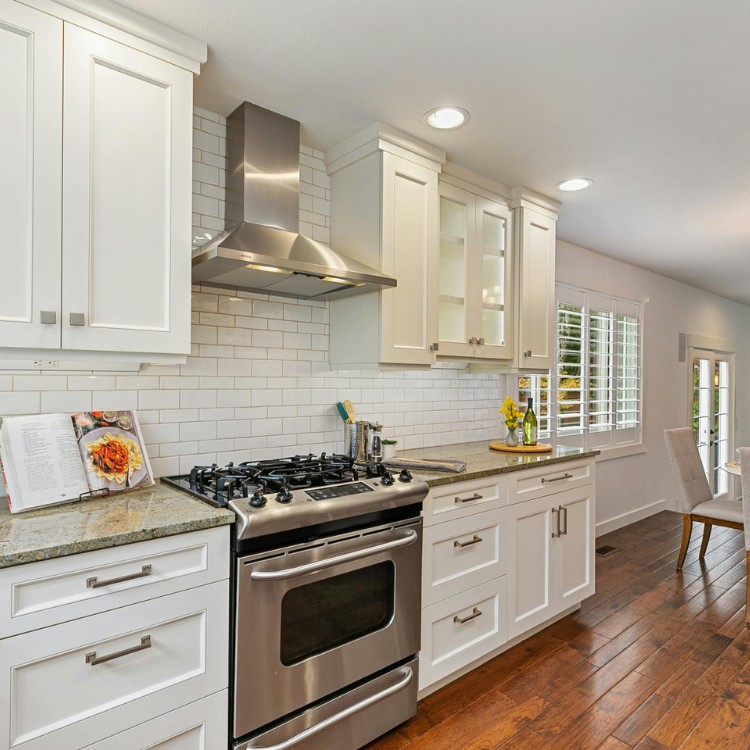 Kitchen remodeling services in Dallas, TX